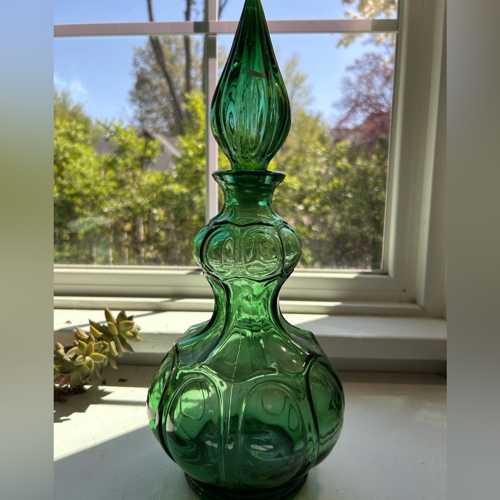 Vintage Empoli Glass Decanter Elegant Green Glass Italian Bottle Stopper - Picture 2 of 7